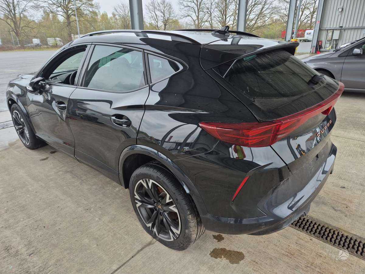 Cupra Formentor, 2.0 l., Минивэн