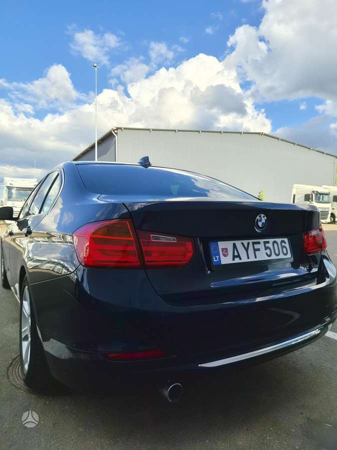 BMW 320, 2.0 l., Седан
