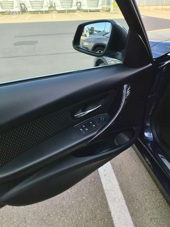 BMW 320, 2.0 l., sedanas