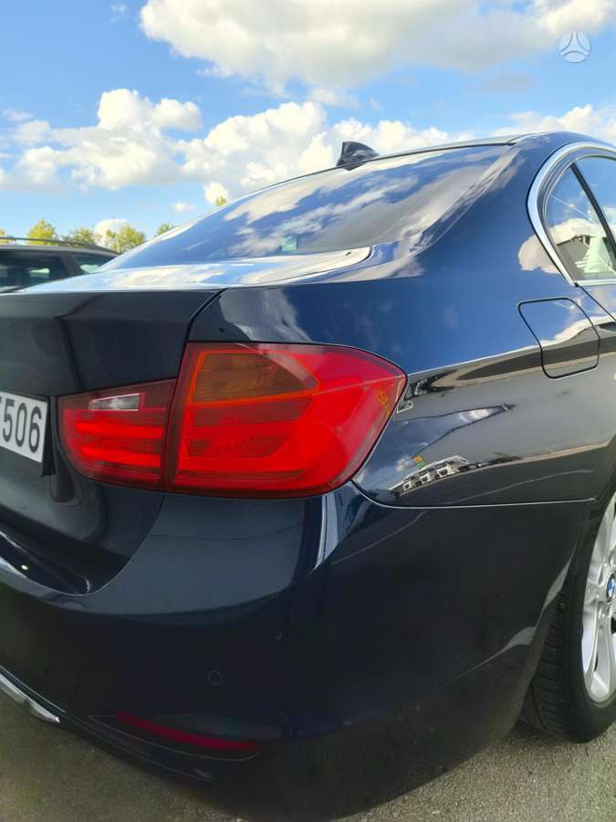 BMW 320, 2.0 l., Седан