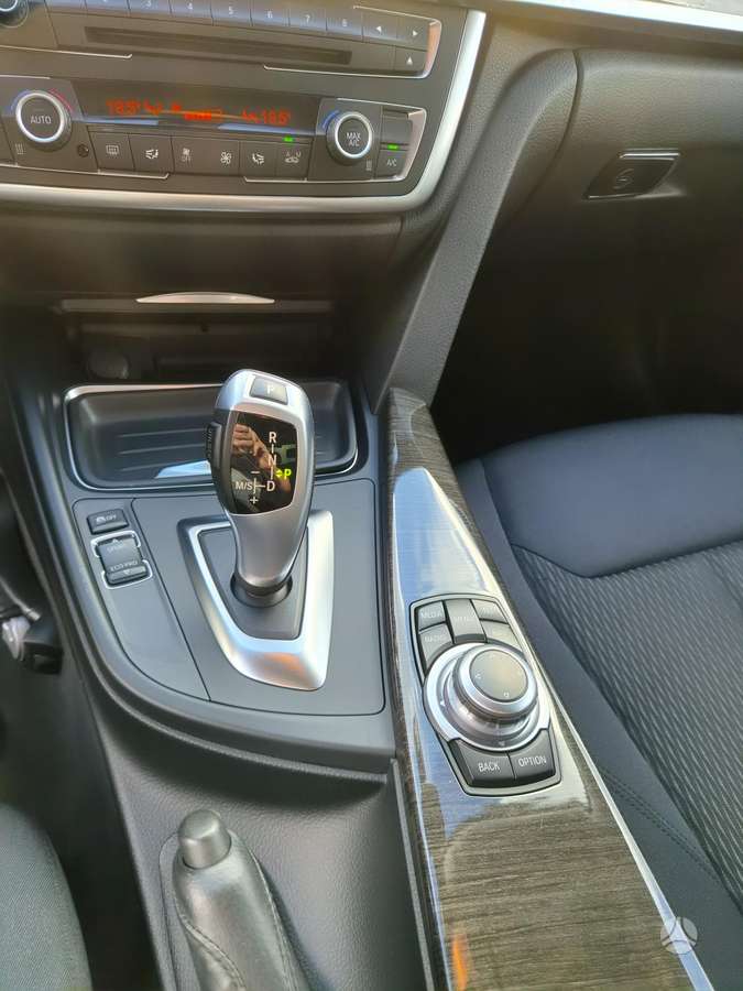 BMW 320, 2.0 l., sedanas