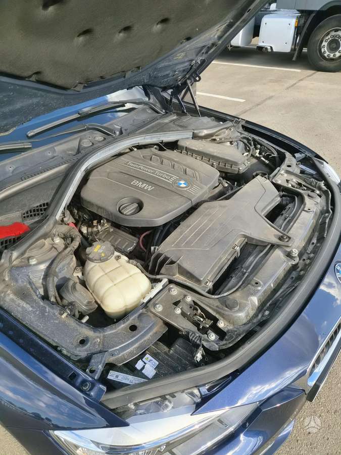 BMW 320, 2.0 l., sedanas