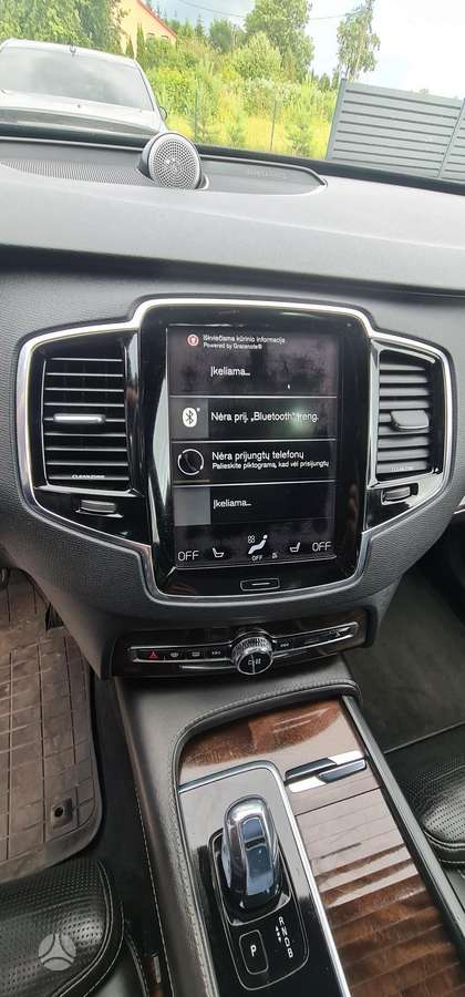Volvo XC90 - 11