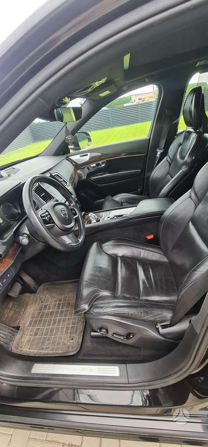 Volvo XC90 - 12