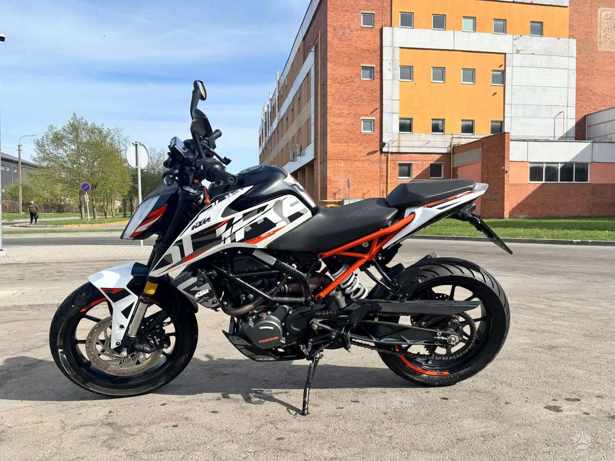 KTM Duke 125cc, street / classic