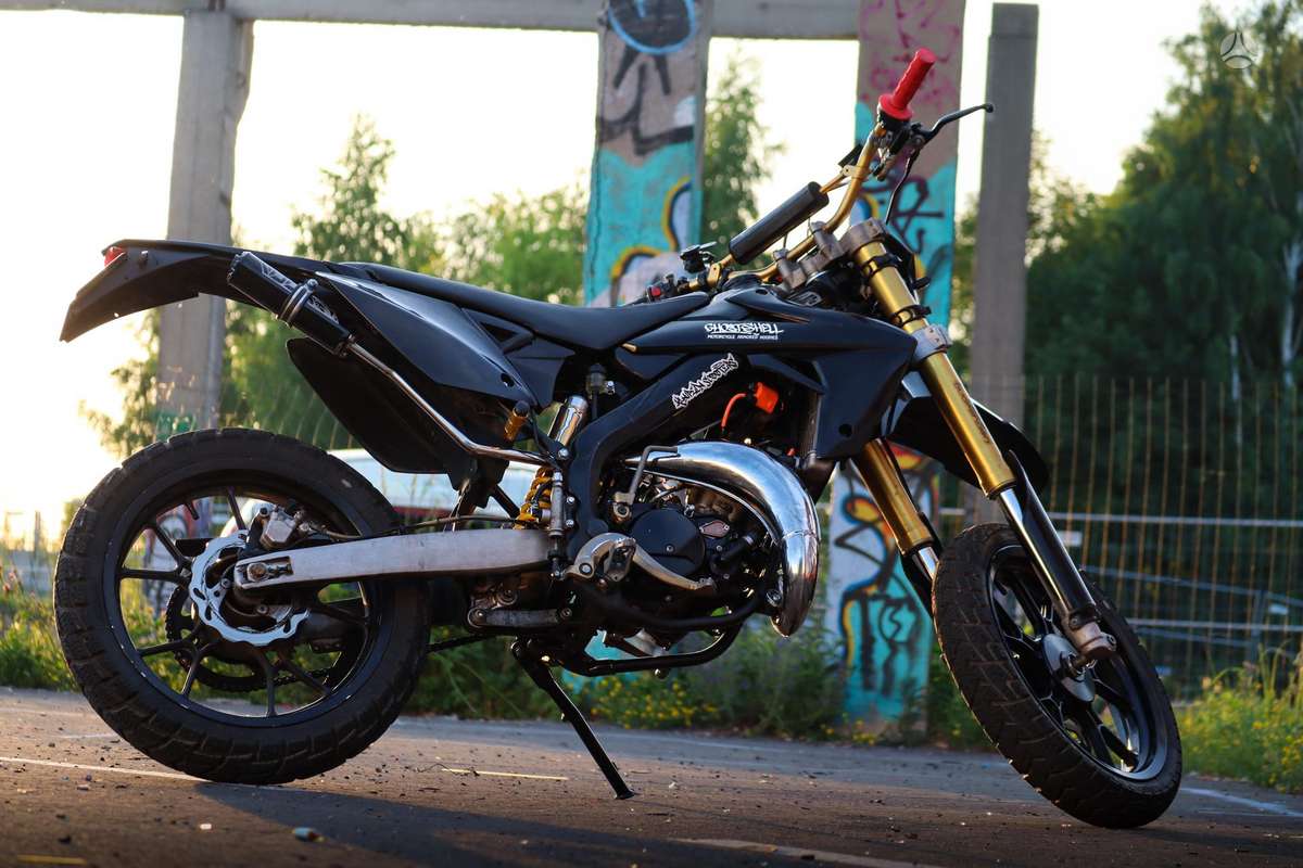Rieju MRT 50cc, supermoto