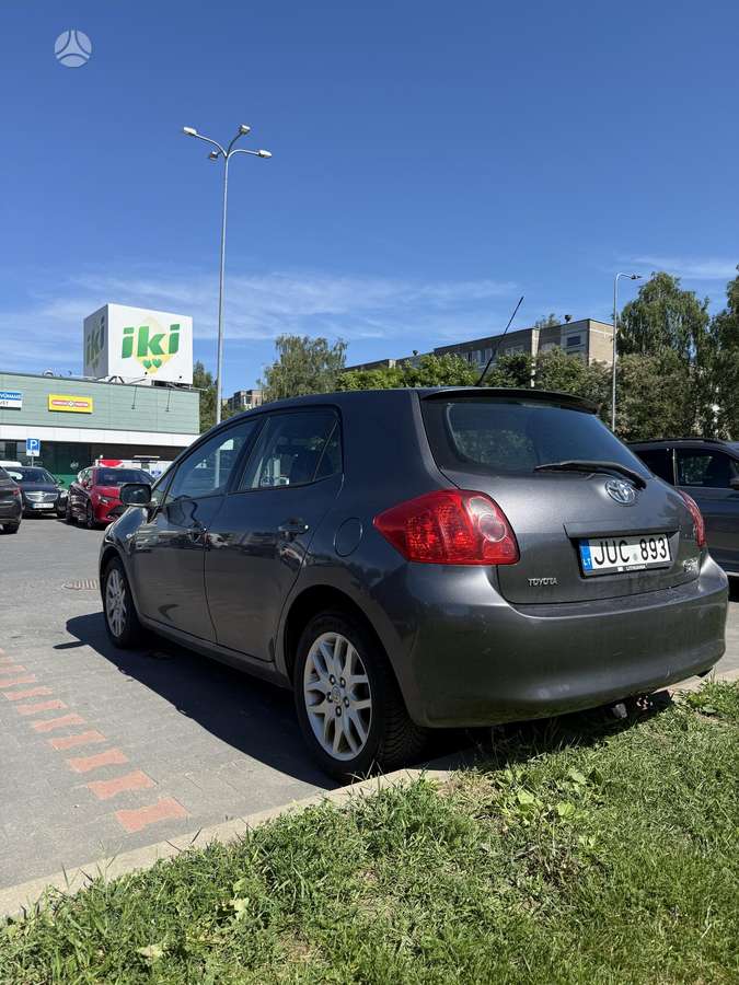 Toyota Auris - 4