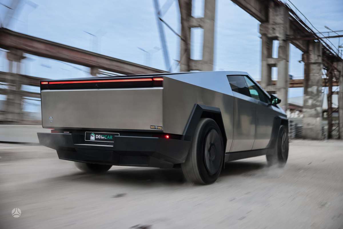 Tesla Cybertruck - 9
