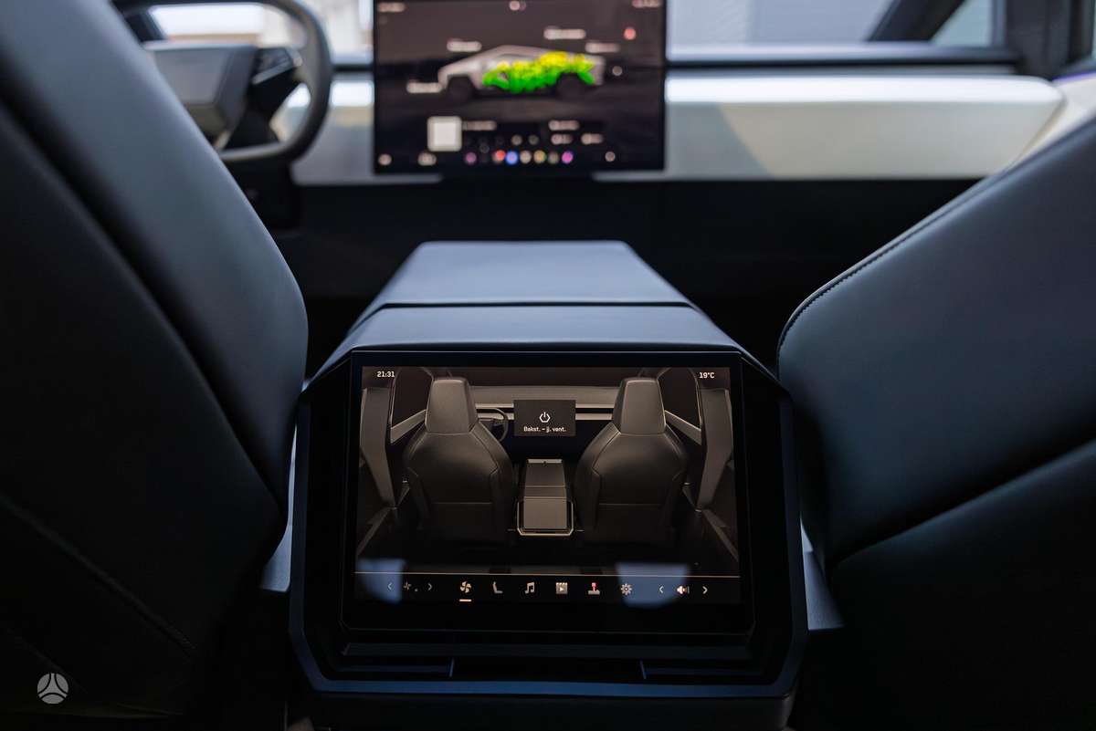 Tesla Cybertruck - 8