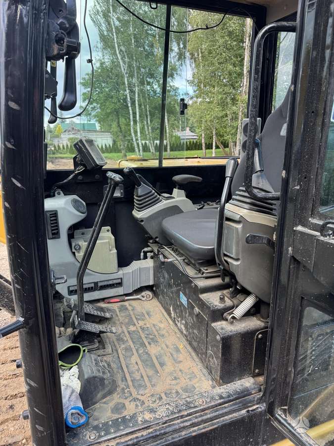 Caterpillar 306, мини-экскаваторы