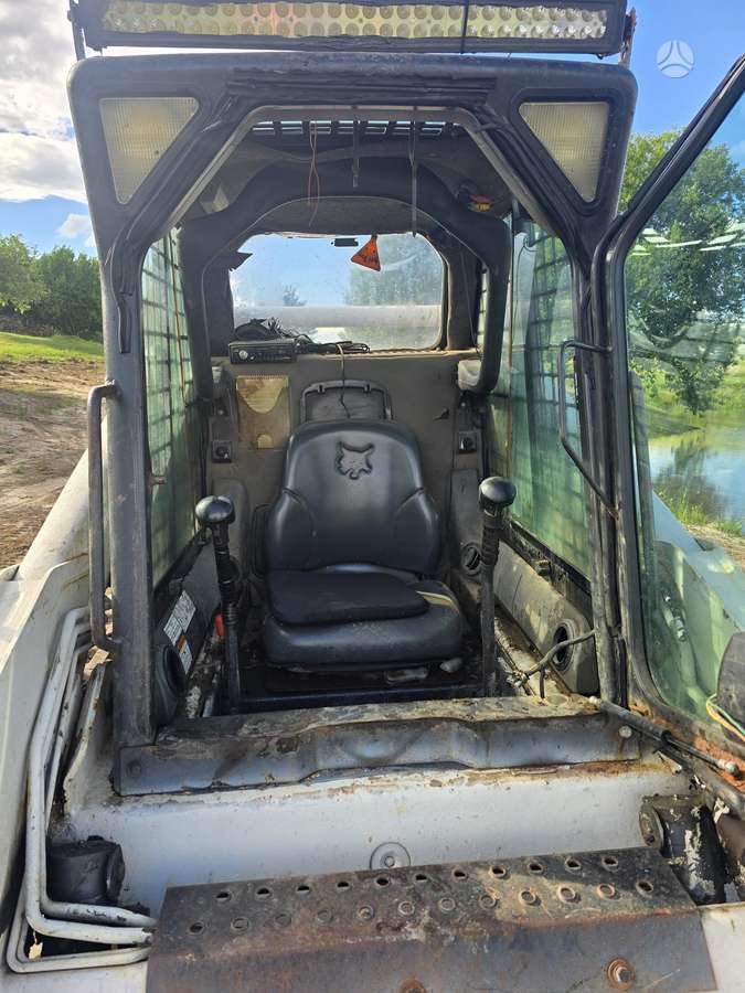 Bobcat T190, mini loaders