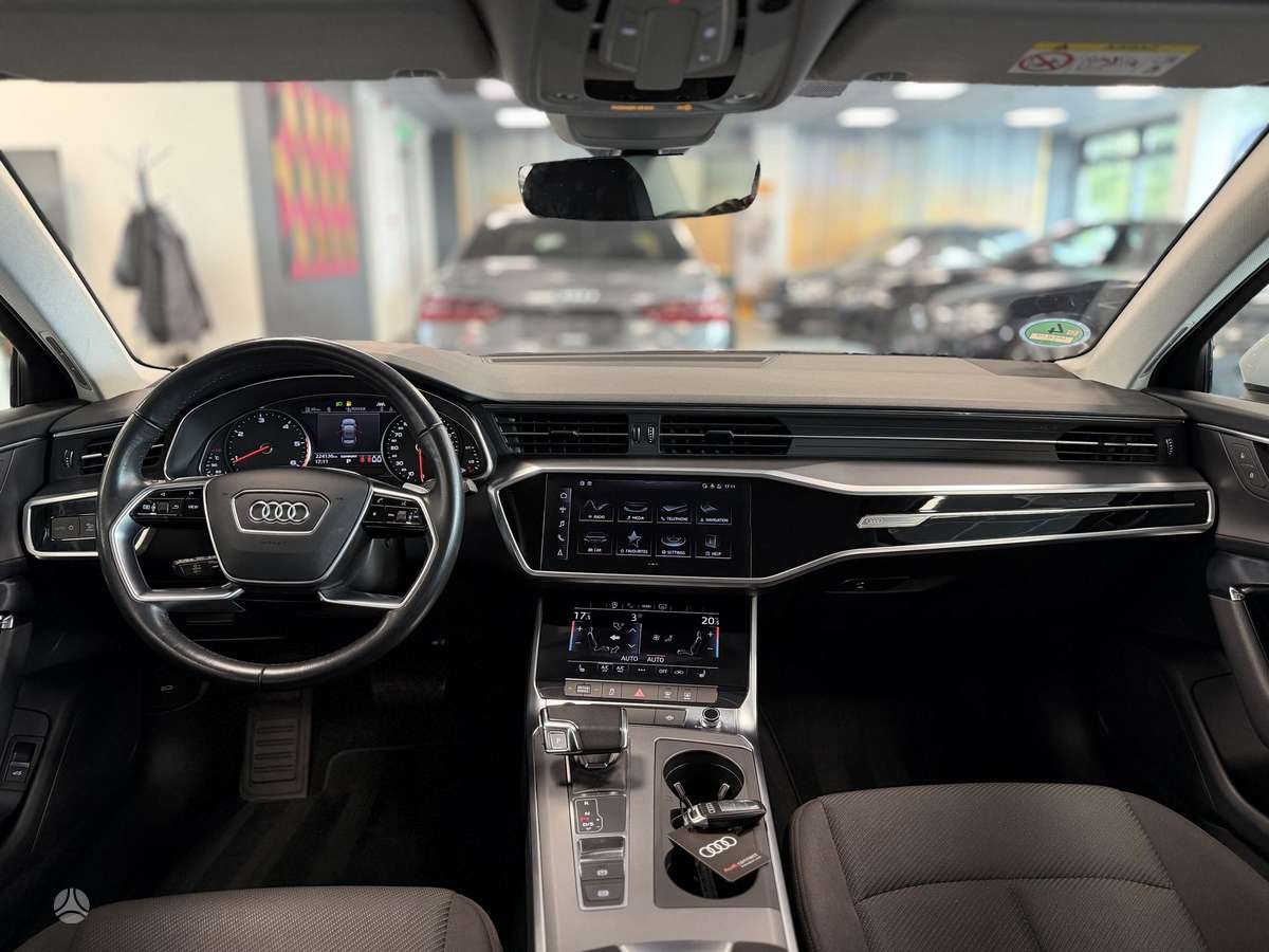 Audi A6, 2.0 l., Седан