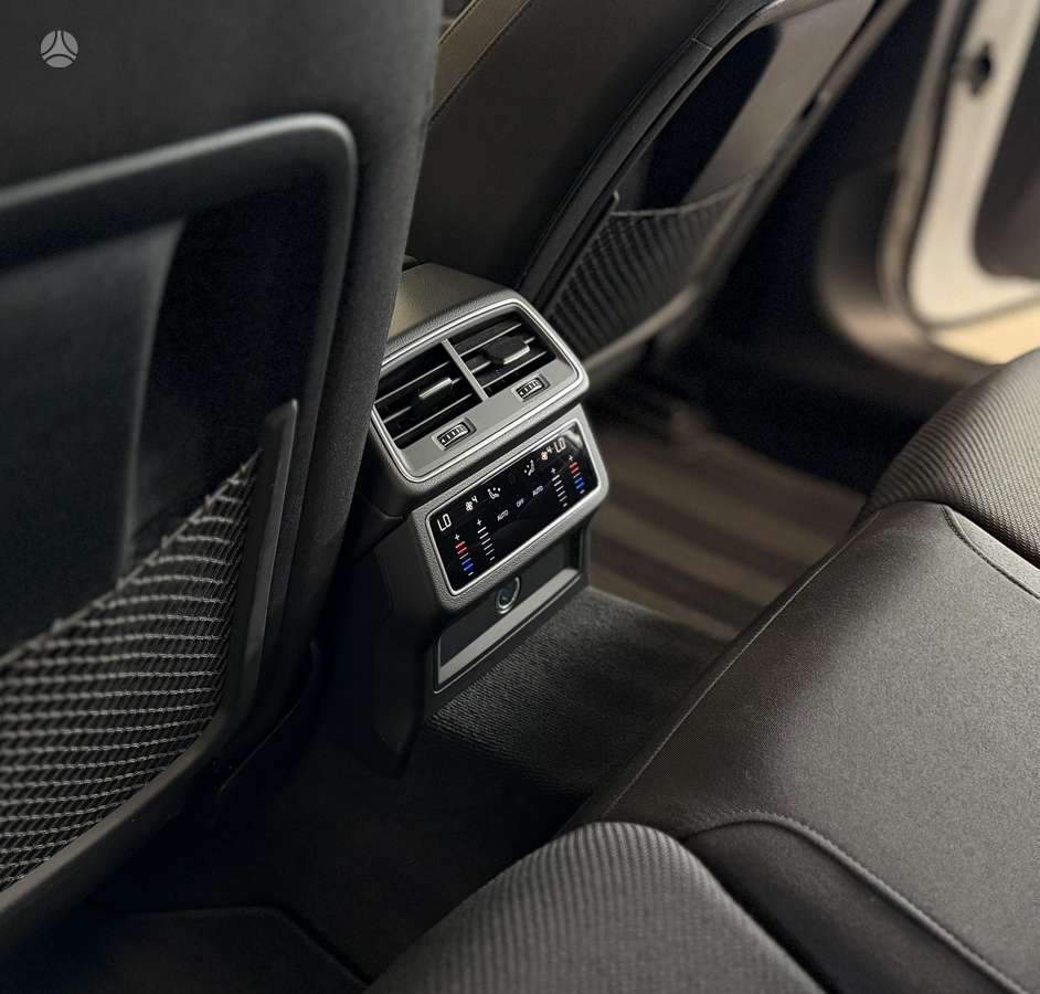 Audi A6, 2.0 l., Седан