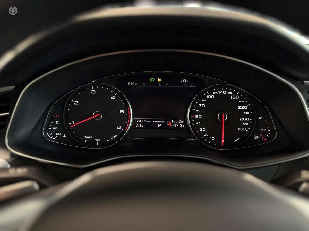Audi A6, 2.0 l., Седан