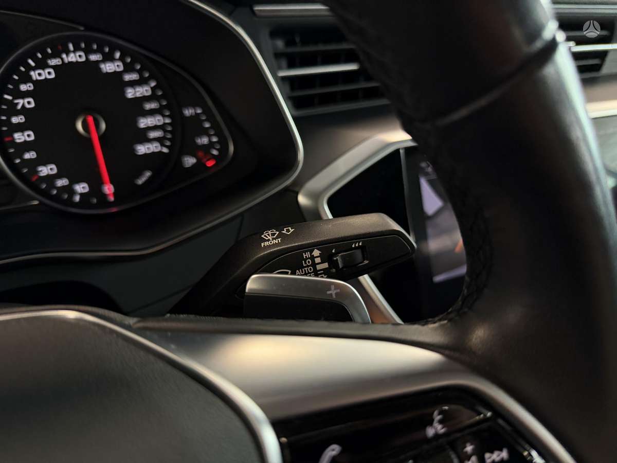 Audi A6, 2.0 l., Седан