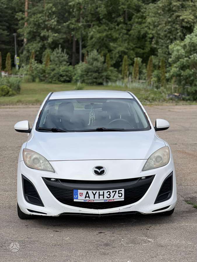 Mazda 3, 2.0 l., Седан