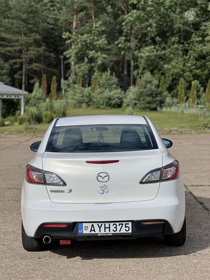 Mazda 3, 2.0 l., Седан