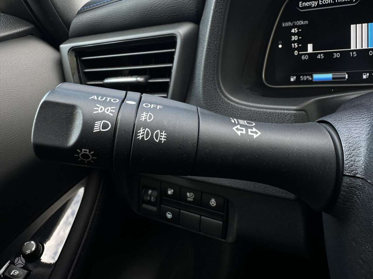 Nissan Leaf, 40 kWh, hatchback