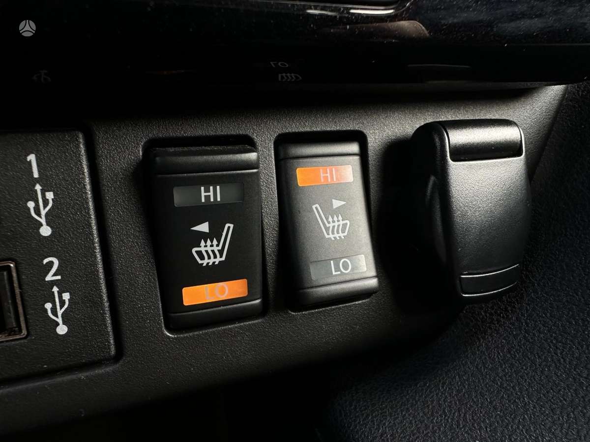 Nissan Leaf, 40 kWh, hatchback