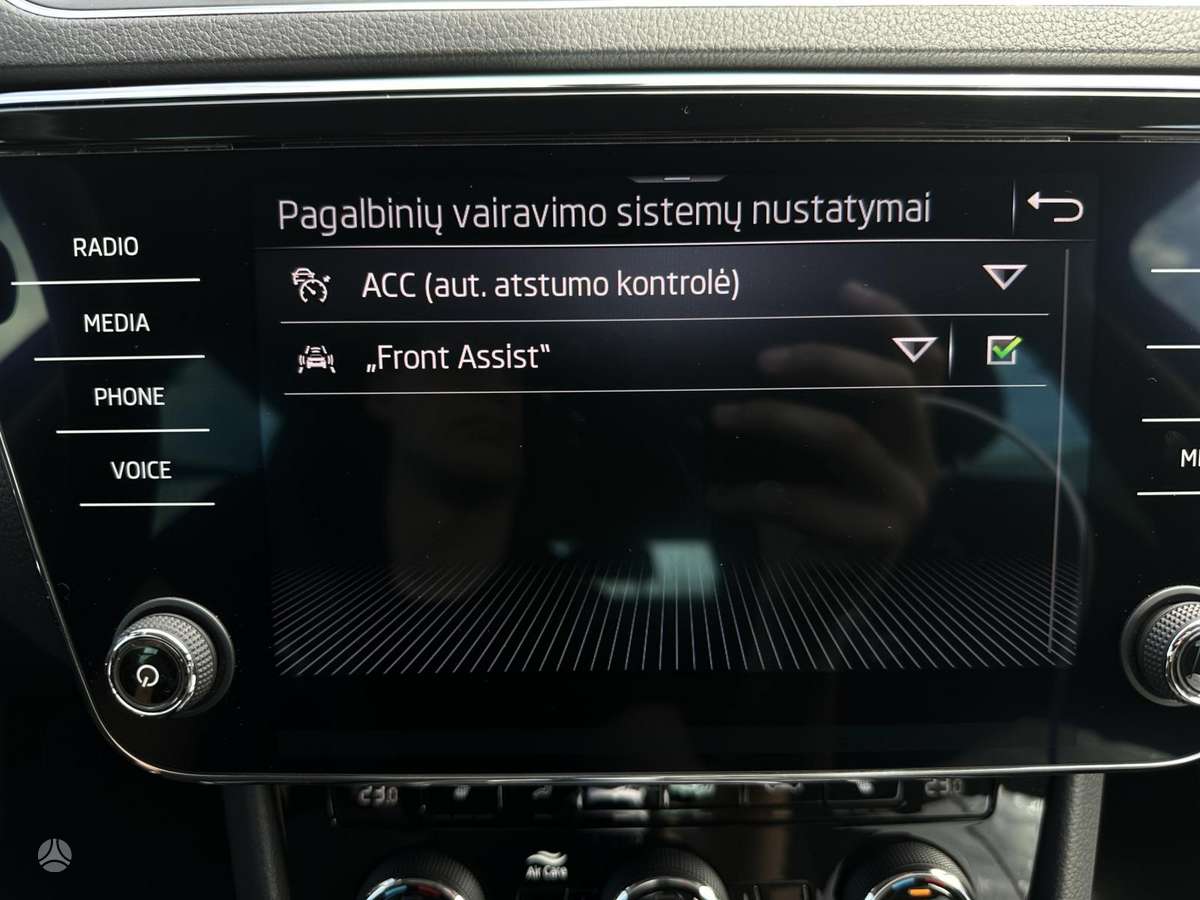 Skoda Superb, 1.5 l., Универсал
