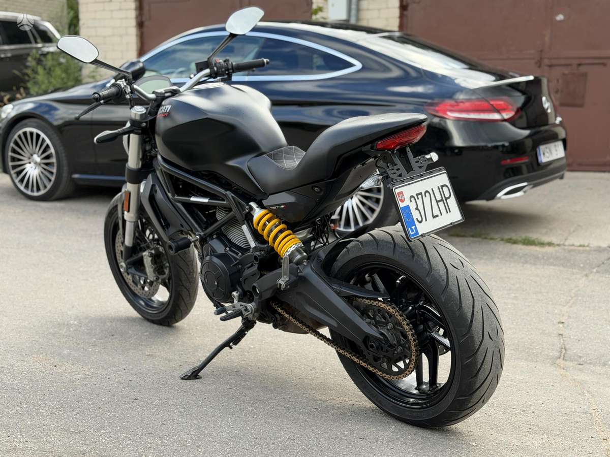 Ducati Monster 797cc, street / classic