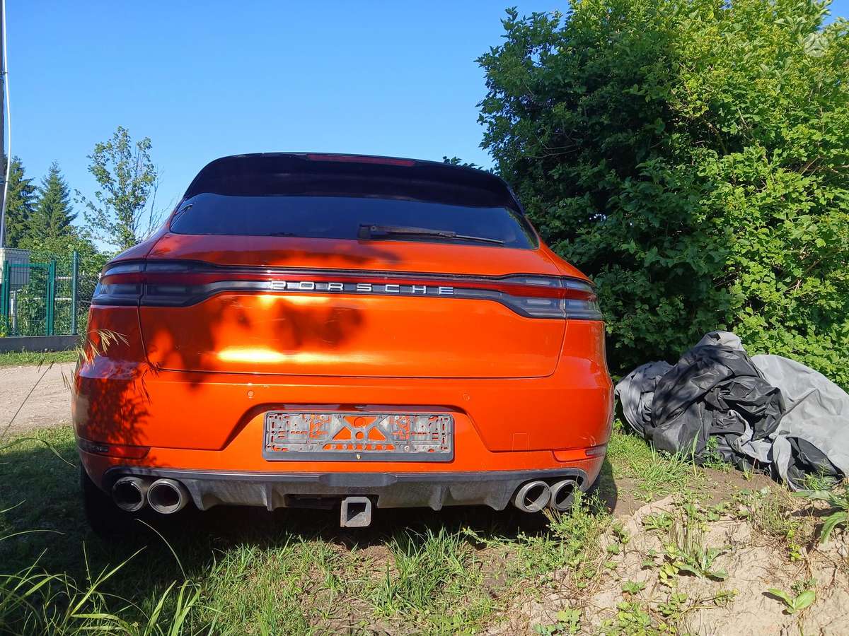 Porsche Macan - 2