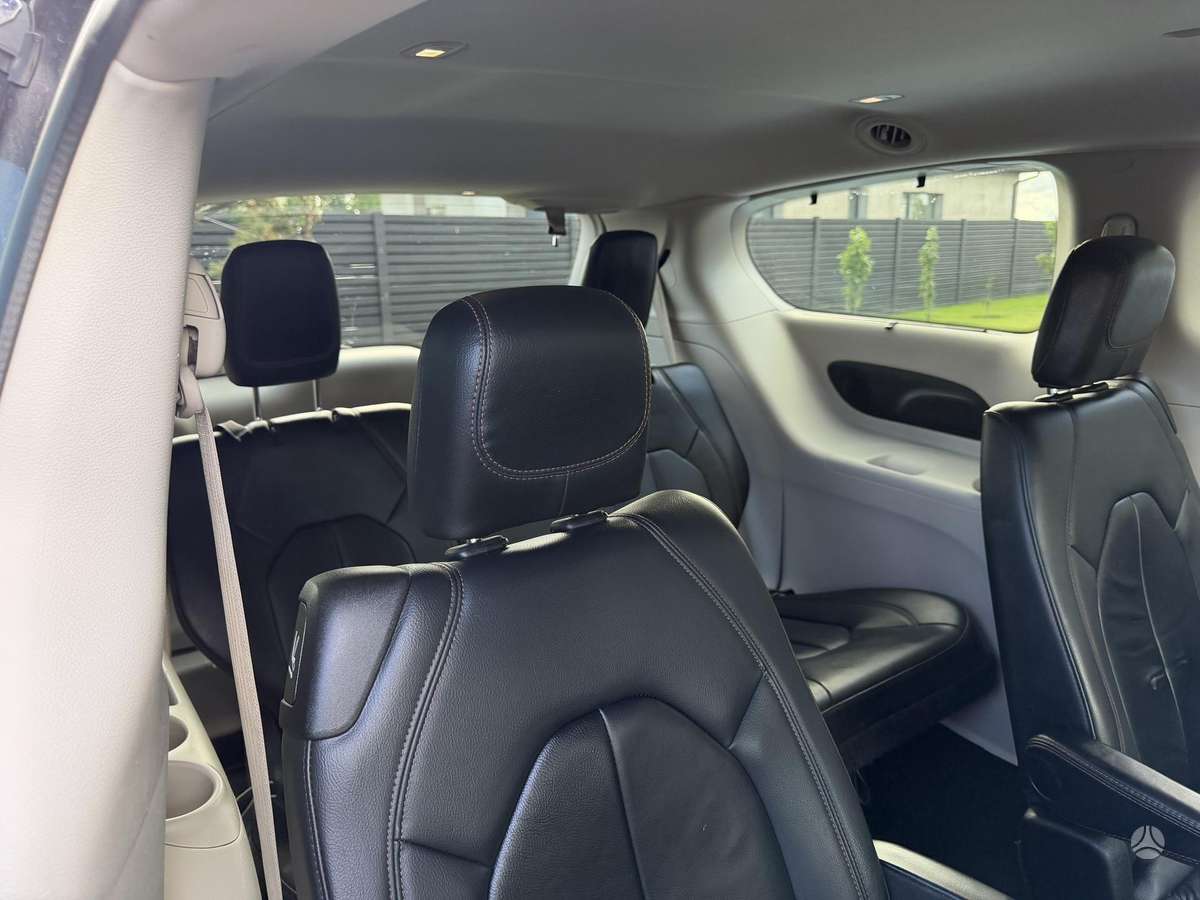Chrysler Pacifica, 3.6 l., Минивэн