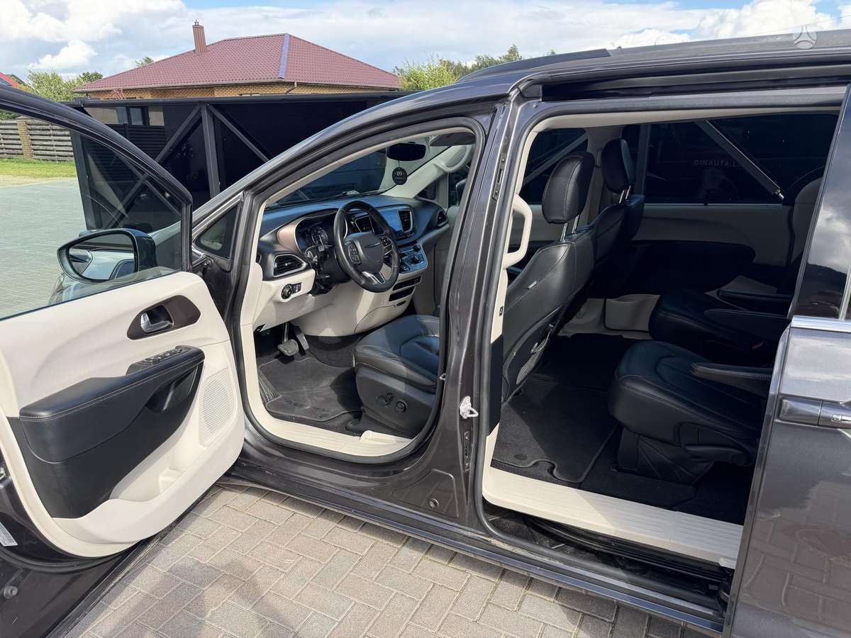 Chrysler Pacifica, 3.6 l., Минивэн
