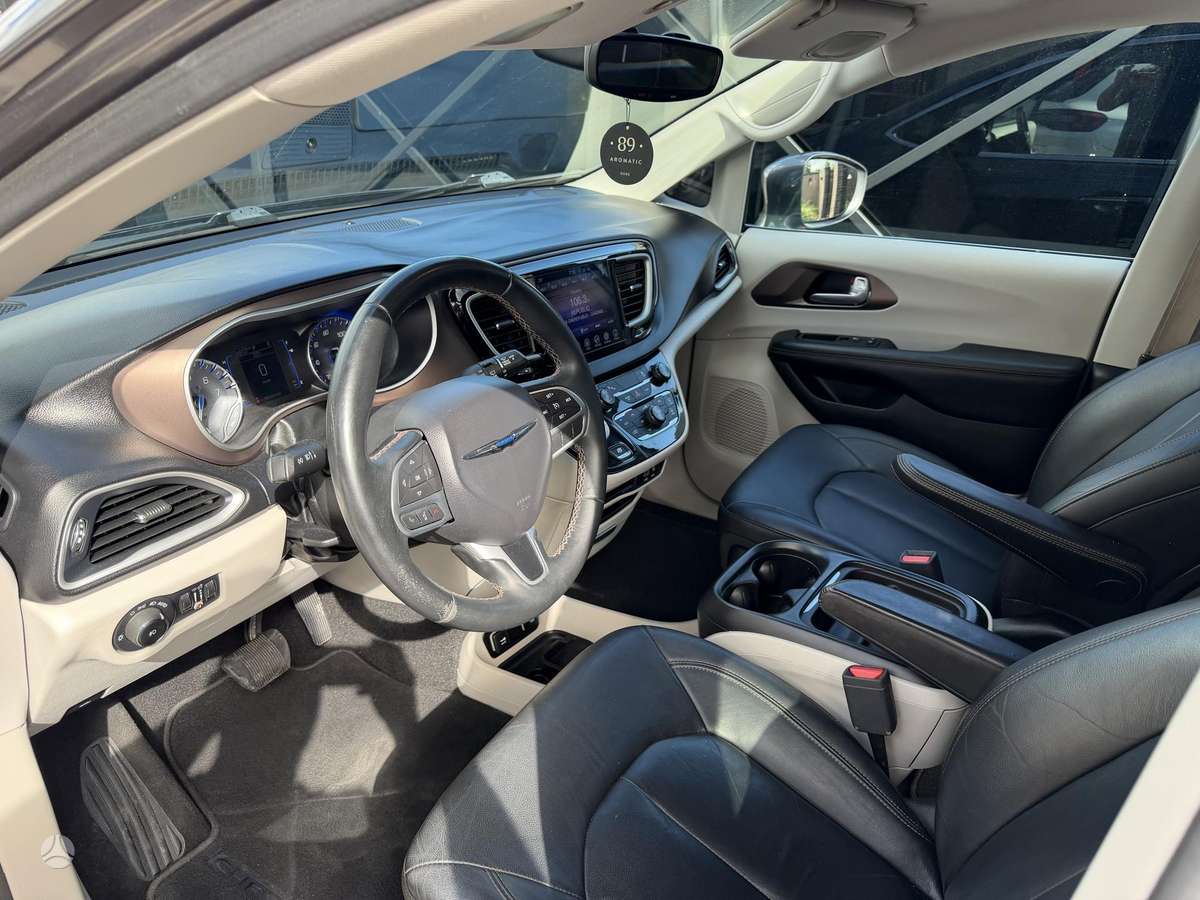 Chrysler Pacifica, 3.6 l., Минивэн