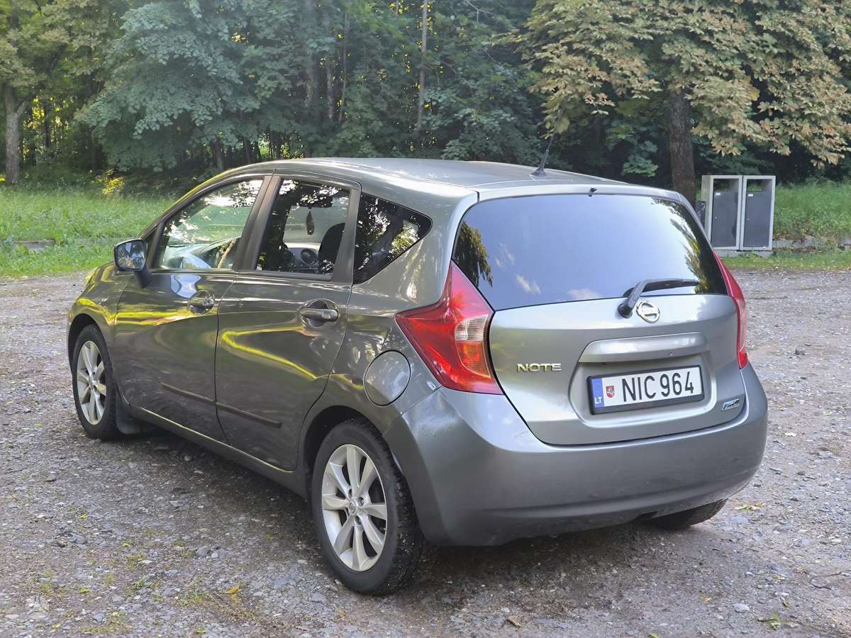 Nissan Note, 1.5 l., hatchback