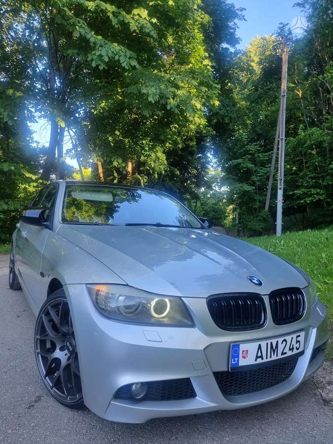 BMW 320, 2.0 l., Седан