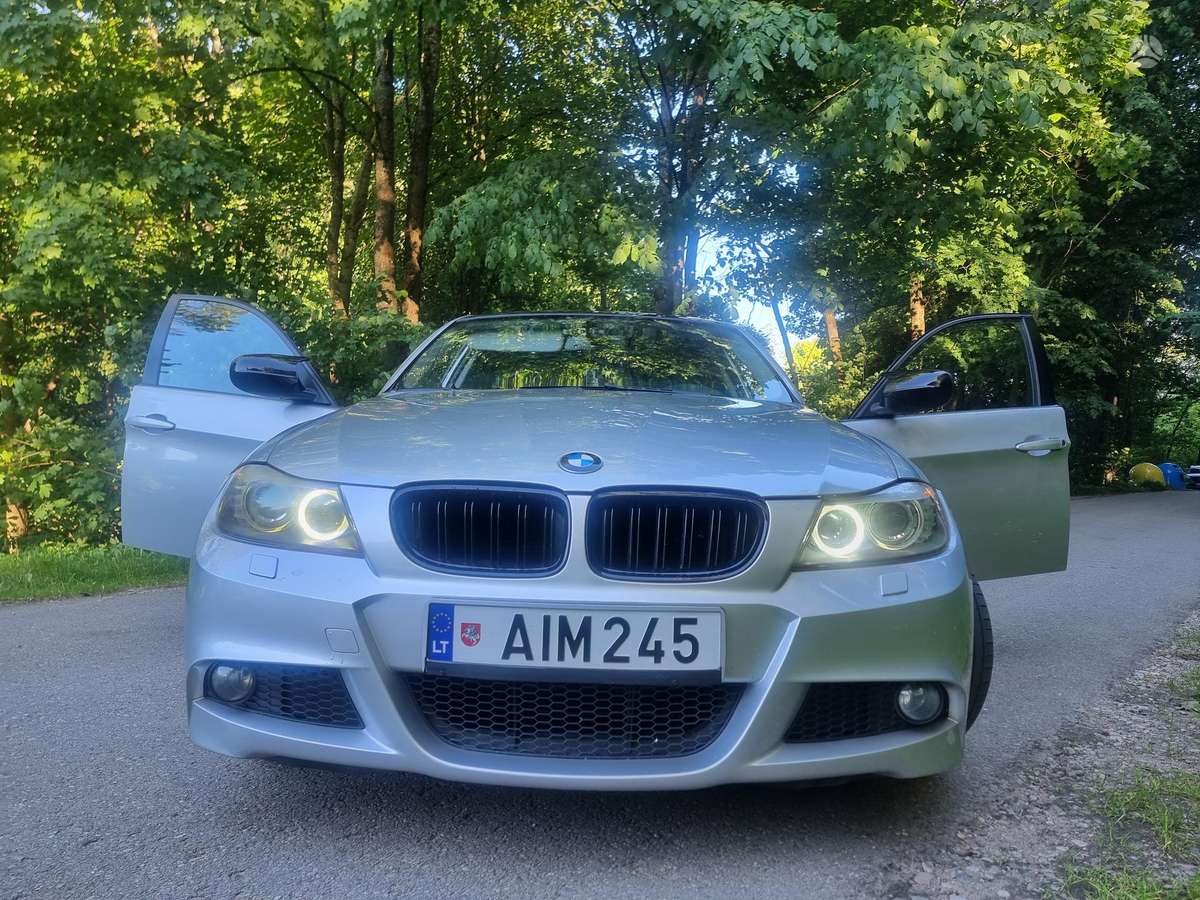 BMW 320, 2.0 l., Седан