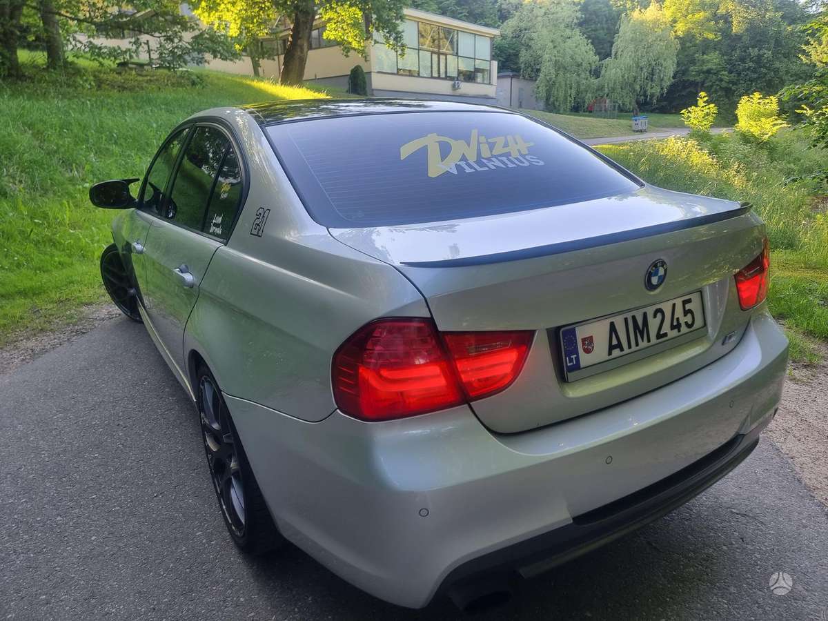 BMW 320, 2.0 l., Седан