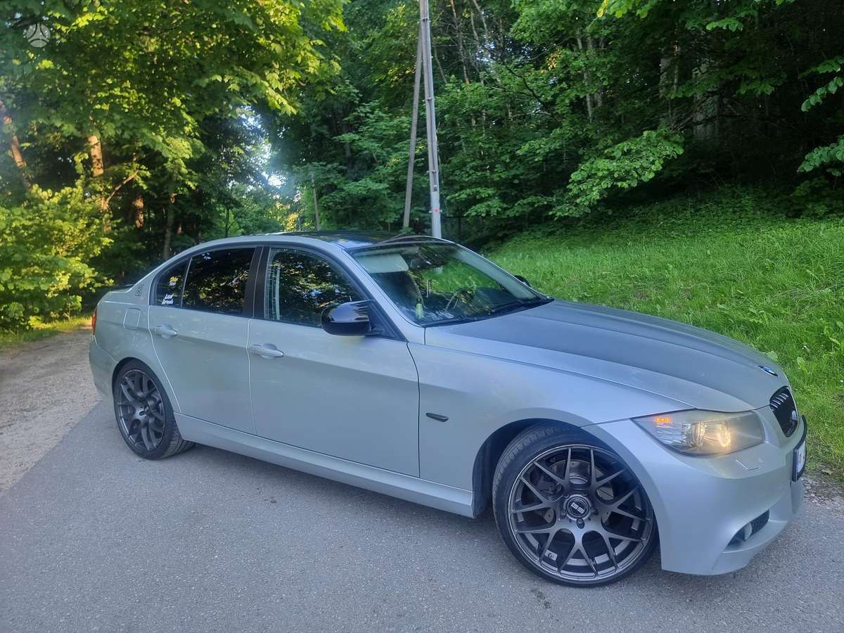 BMW 320, 2.0 l., Седан