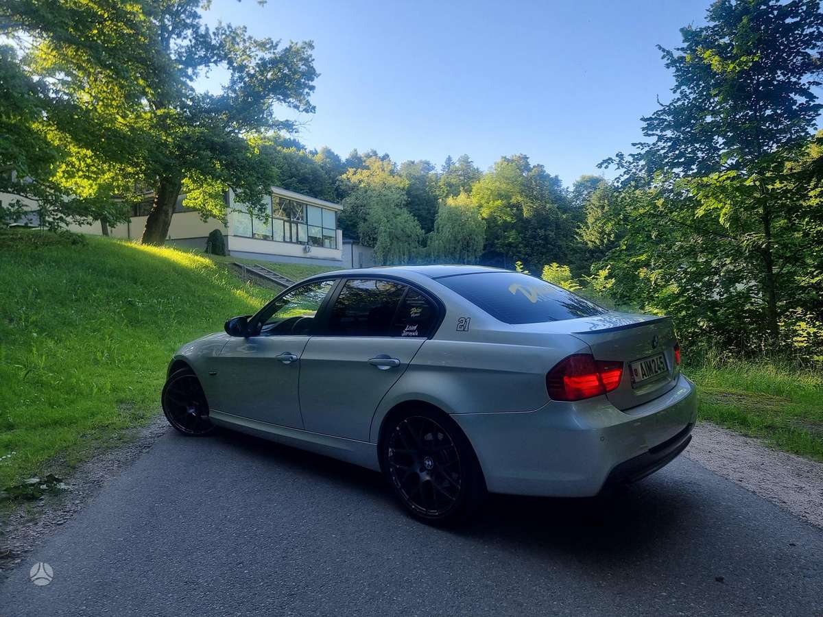 BMW 320, 2.0 l., Седан
