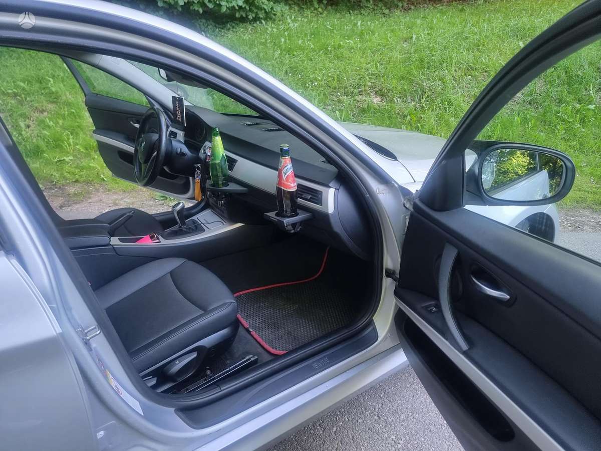 BMW 320, 2.0 l., Седан