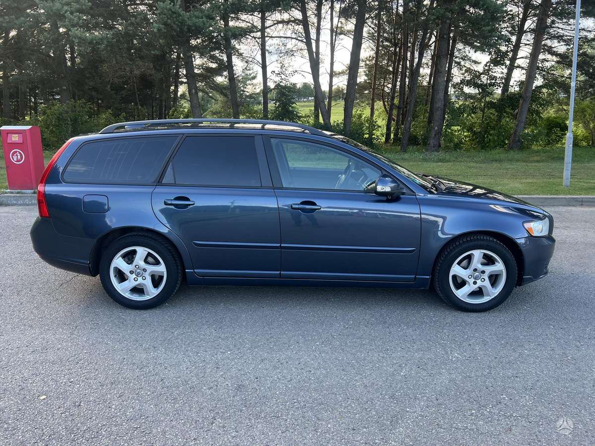 Volvo V50, 1.6 l., wagon