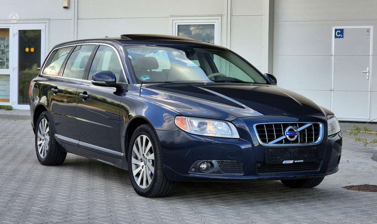 Volvo V70, 2.0 l., Универсал