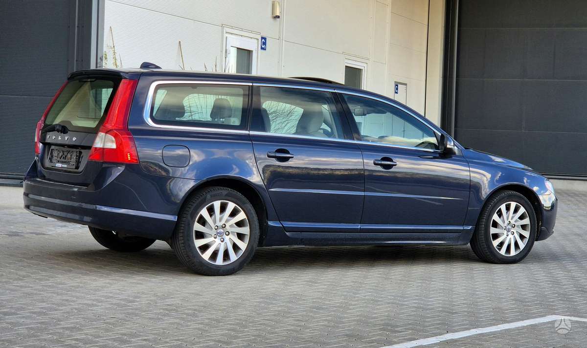 Volvo V70, 2.0 l., Универсал