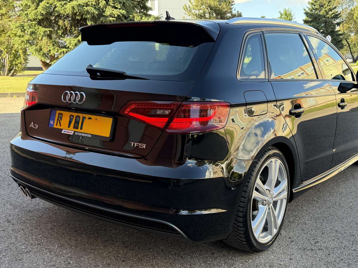 Audi A3, 1.8 l., hatchback