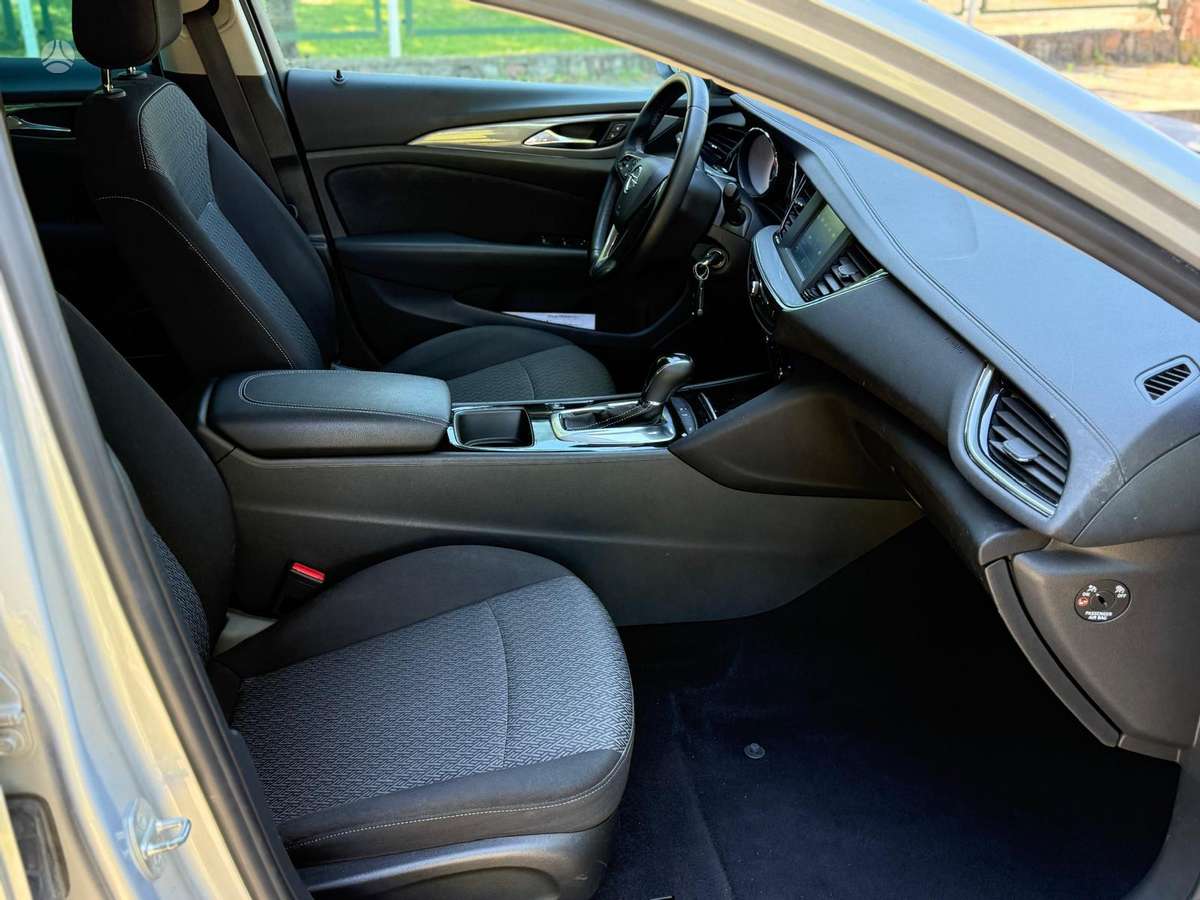 Opel Insignia, 1.6 l., Универсал