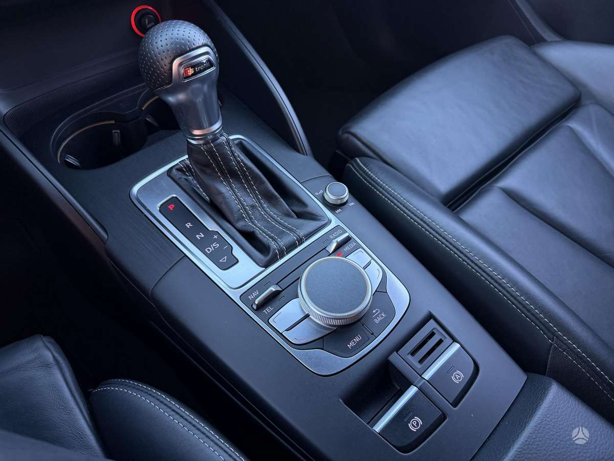 Audi A3, 1.8 l., Хэтчбек