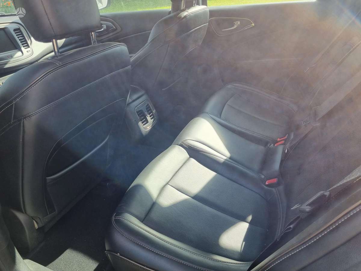 Chrysler 200, 3.6 l., Седан