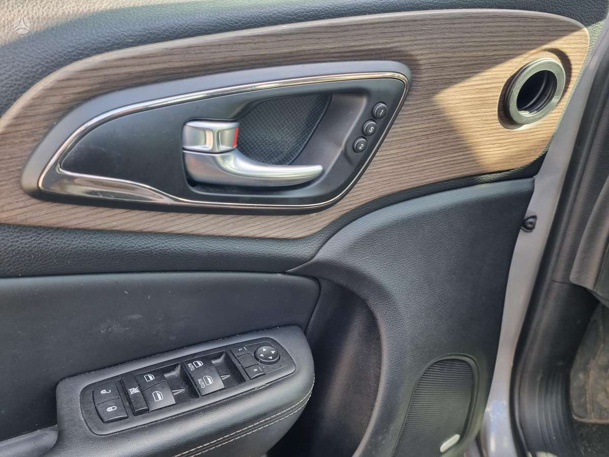 Chrysler 200, 3.6 l., Седан