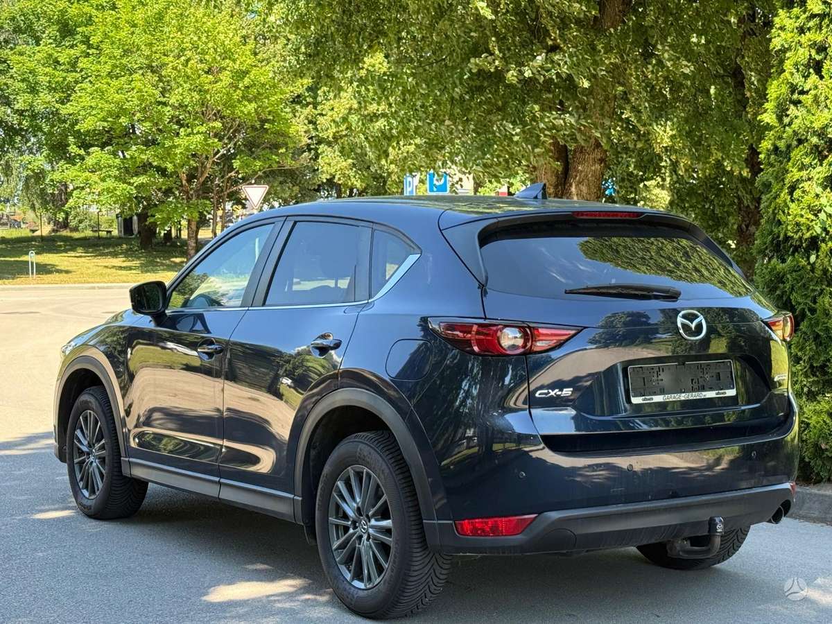 Mazda CX-5, 2.2 l., off-road / crossover