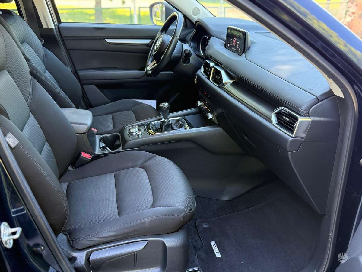 Mazda CX-5, 2.2 l., off-road / crossover