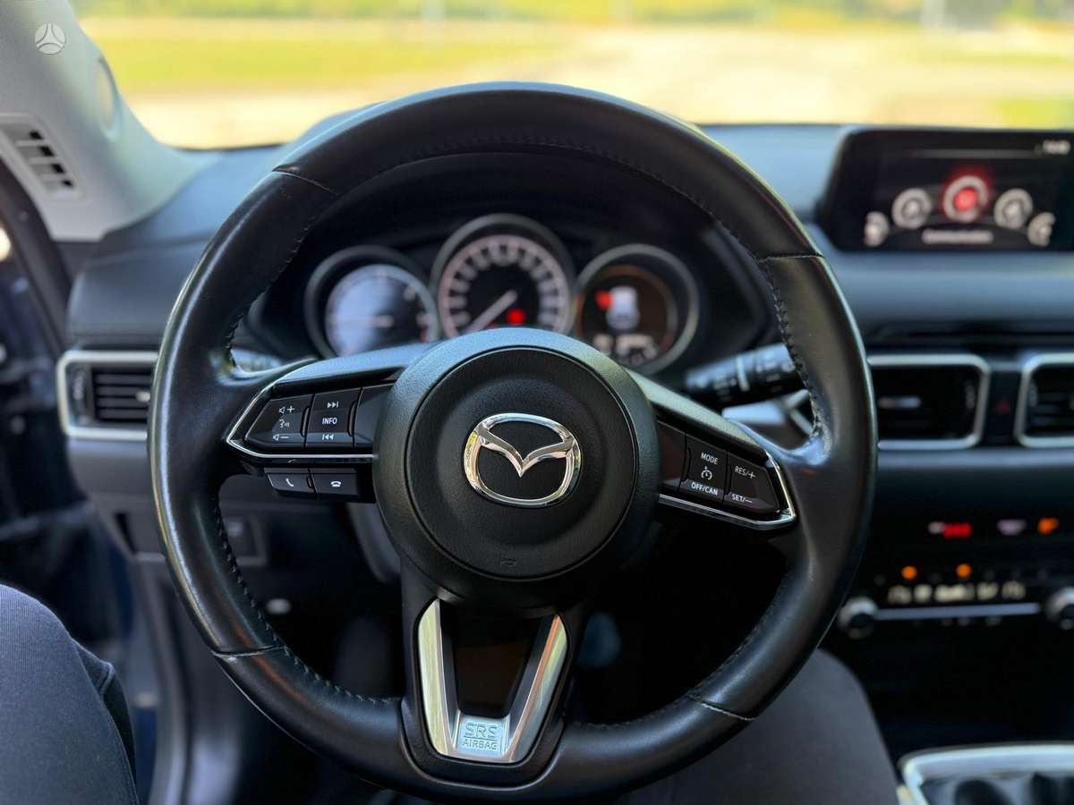 Mazda CX-5, 2.2 l., off-road / crossover