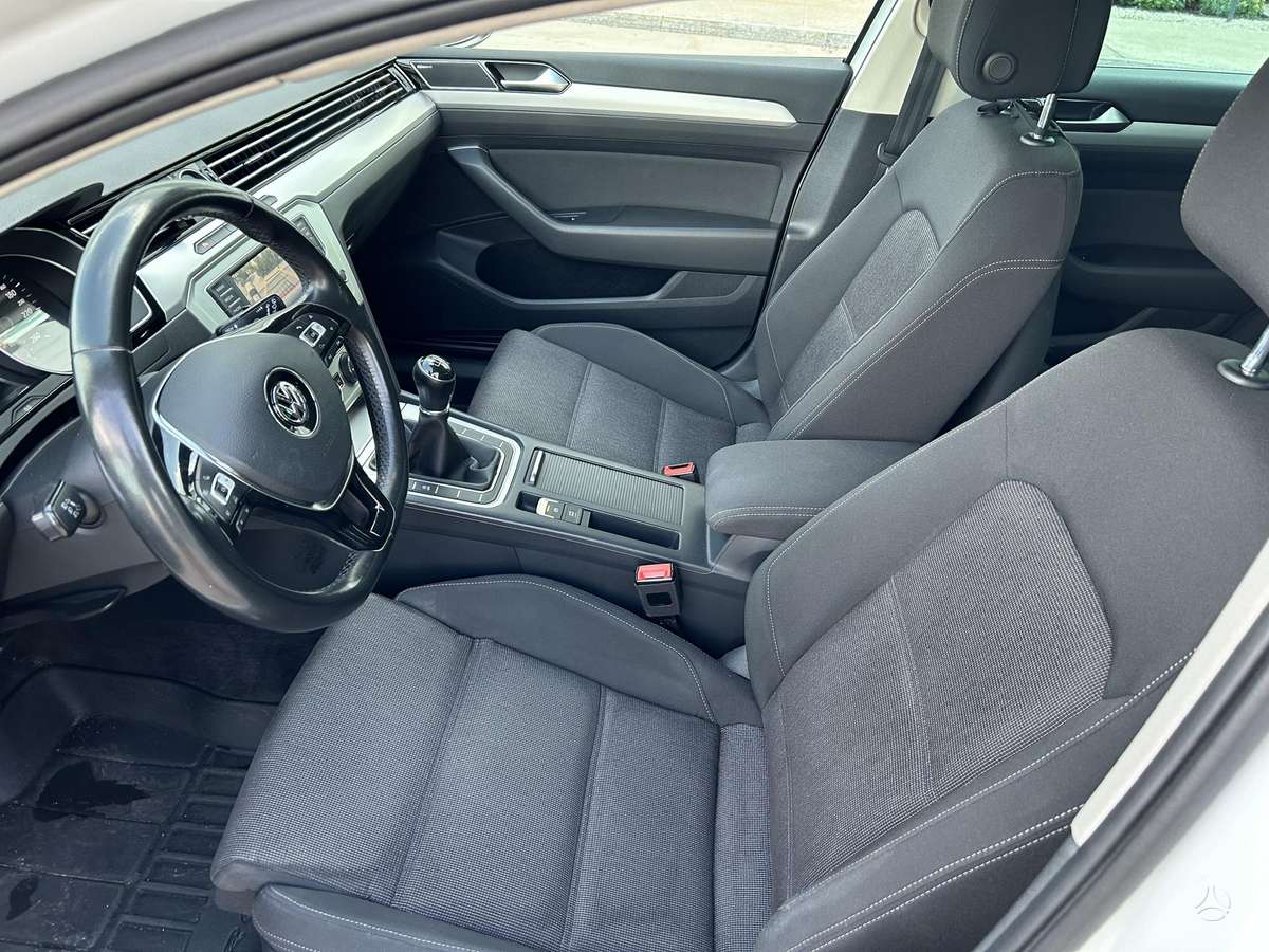 Volkswagen Passat, 2.0 l., Универсал