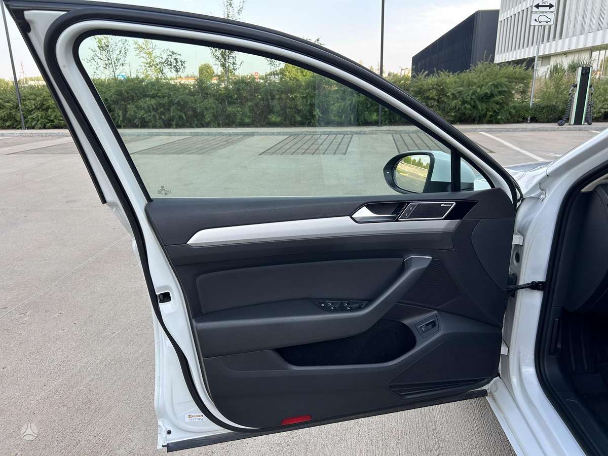 Volkswagen Passat, 2.0 l., Универсал