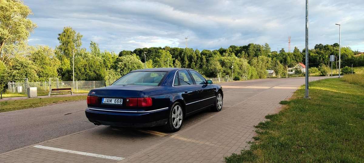 Audi S8, 4.2 l., saloon / sedan